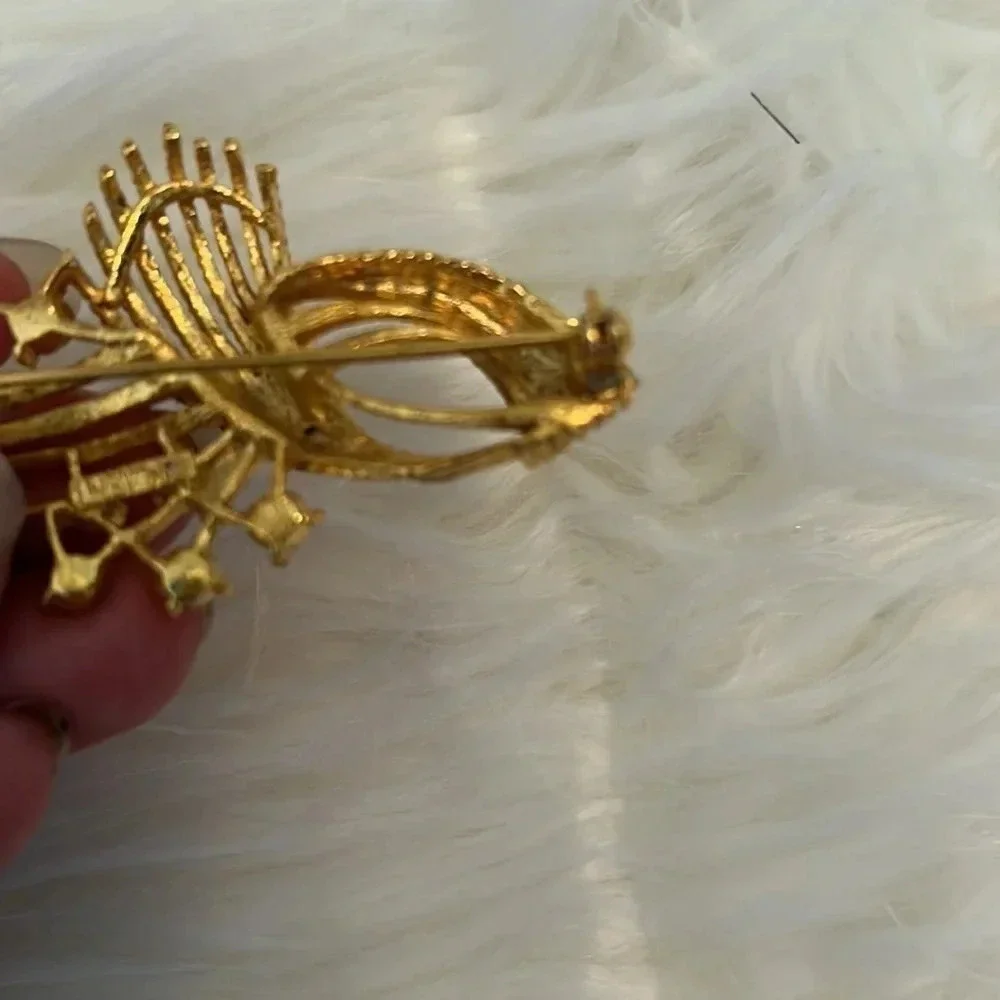 Floral swirl Clear Crystal Brooch Pin MJent Vintage
